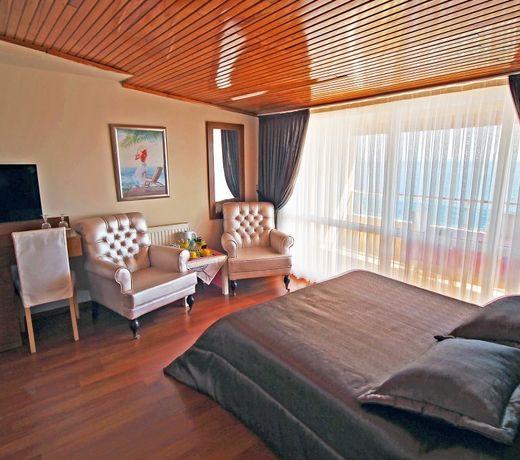 Ucem Hotel Golden Sea