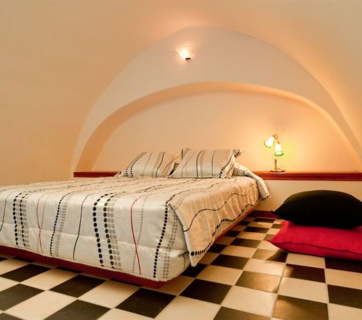 SANTORINI LUXURY VILLAS