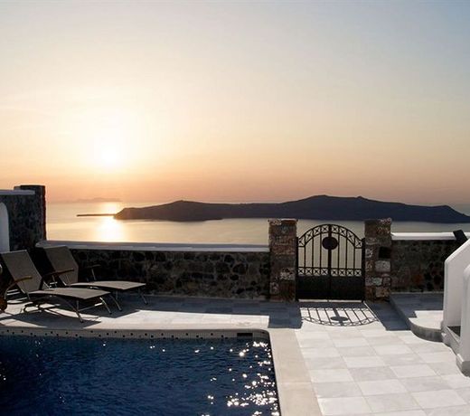SANTORINI LUXURY VILLAS