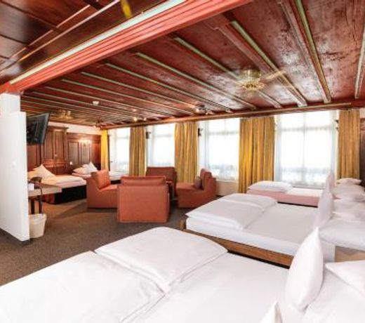 ROESLI Guest House
