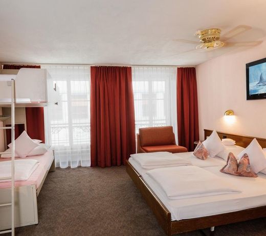 ROESLI Guest House