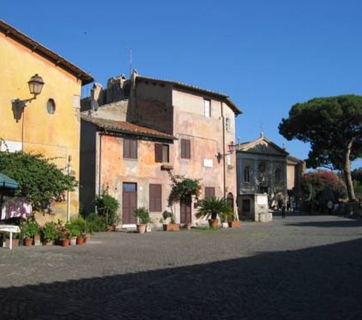 Ostia Lodge