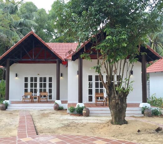 Peppercorn Beach Resort