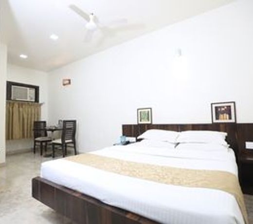 Hotel Lokesh
