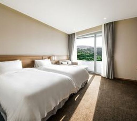 Hidden Cliff Hotel and Nature