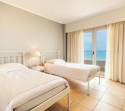 The Mini Beach Hotel