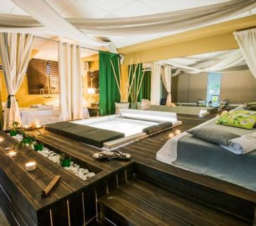 Golden Suites & Spa