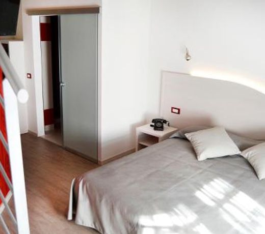 B&B Seventy Design