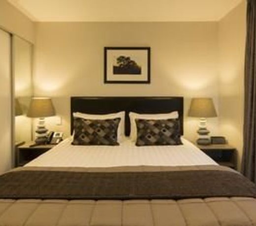 Ramada Suites by Wyndham Queenstown Remarkables Park