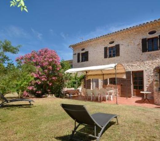 Stunning home in La Garde with 2 Bedrooms, Internet and Outdoor swimming pool
