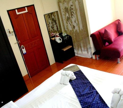 2GETHER GUESTHOUSE