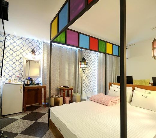 Brown Dot Hotel Nampo Chungmu