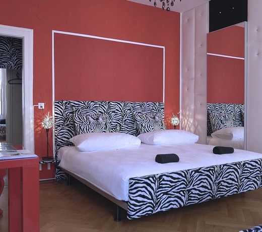 CaffÃ¨ dell'Arte Boutique Rooms