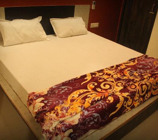 Bedweiser Backpackers Hostel