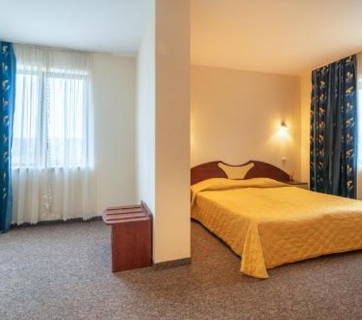 Adamo Hotel