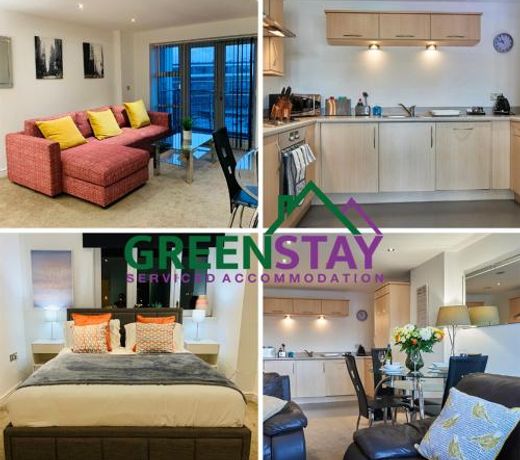 "Clarence Court Newcastle" by Greenstay Serviced Accommodation - Stunning 1 Bed Apt In City Centre With Parking & Balcony-Sleeps 4 - Perfect For Contractors, Business Travellers, Couples & Families - Fast Wi-Fi - Long Stays Welcome