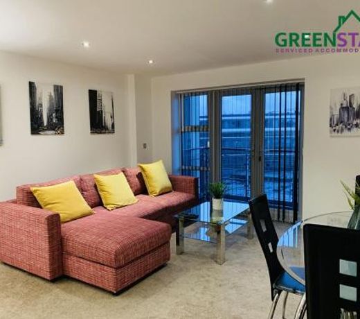 "Clarence Court Newcastle" by Greenstay Serviced Accommodation - Stunning 1 Bed Apt In City Centre With Parking & Balcony-Sleeps 4 - Perfect For Contractors, Business Travellers, Couples & Families - Fast Wi-Fi - Long Stays Welcome