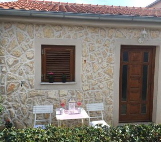 Croatian Home Apartments