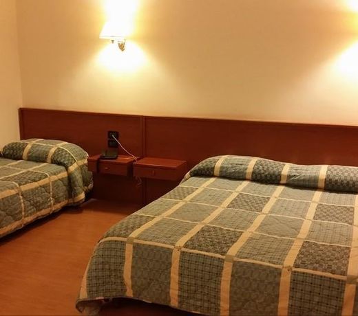 Hotel Holiday