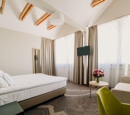 Hotel Almond Business & SPA
