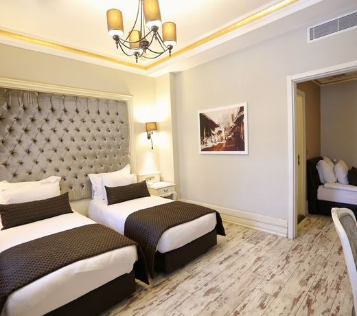 L'Agora Old Town Hotel & Bazaar