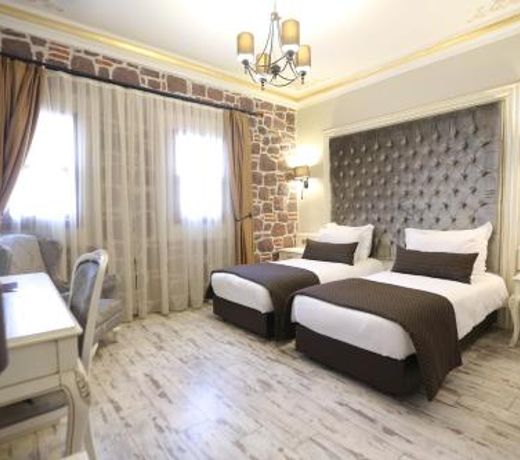 L'Agora Old Town Hotel & Bazaar