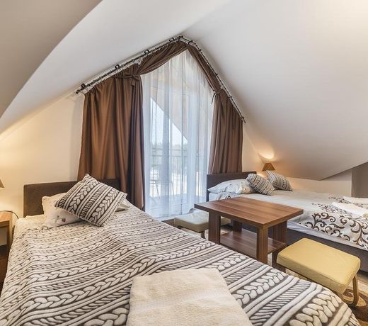 Pokoje i Apartamenty Poducha