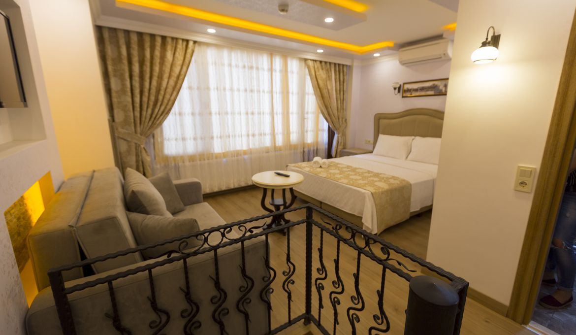 Golden Galley Suites