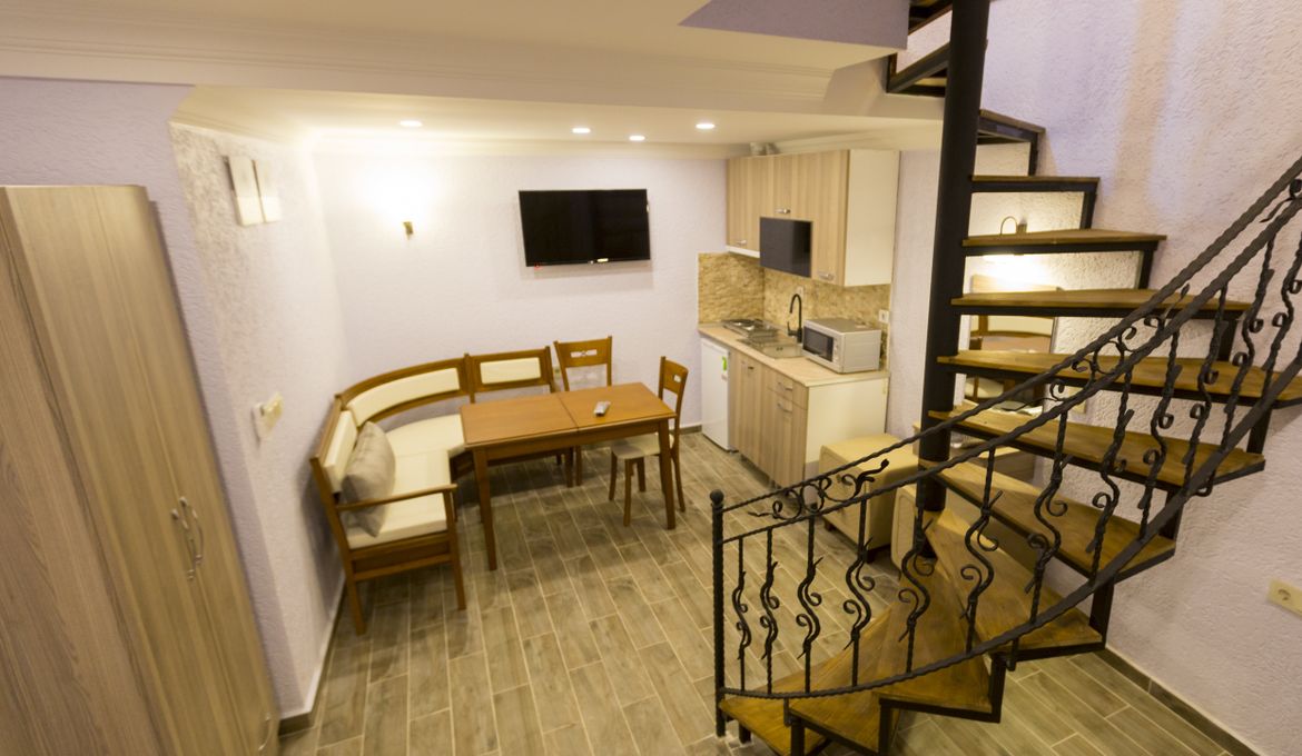 Golden Galley Suites