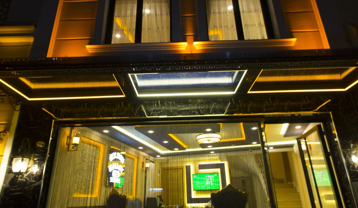 Golden Galley Suites