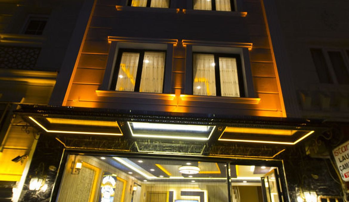 Golden Galley Suites