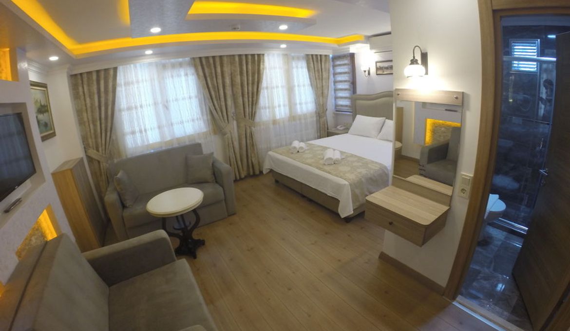 Golden Galley Suites