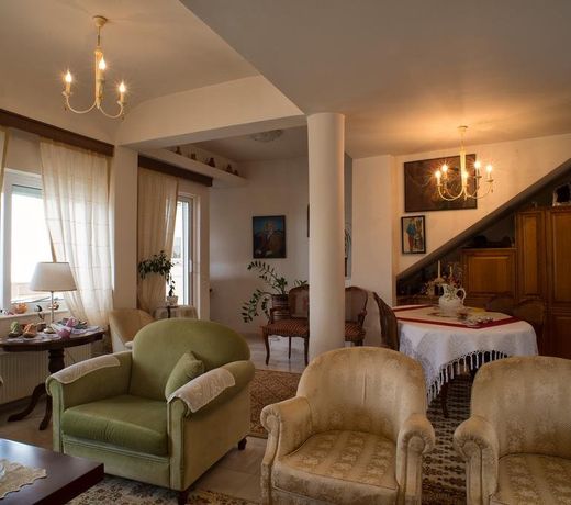 Villa Dionysos