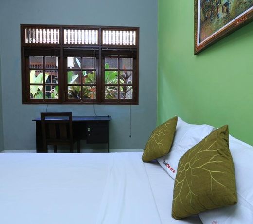 RedDoorz @ Dewi Sita Seminyak