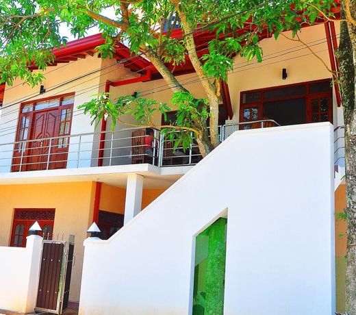 Channa Villa & Tours