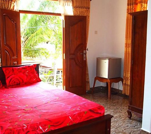 Channa Villa & Tours