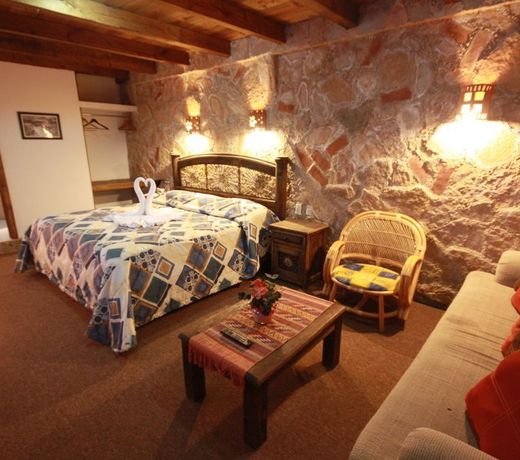 Hotel & Cava La Parroquia