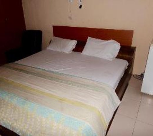 Kristabel Hotel And Suites