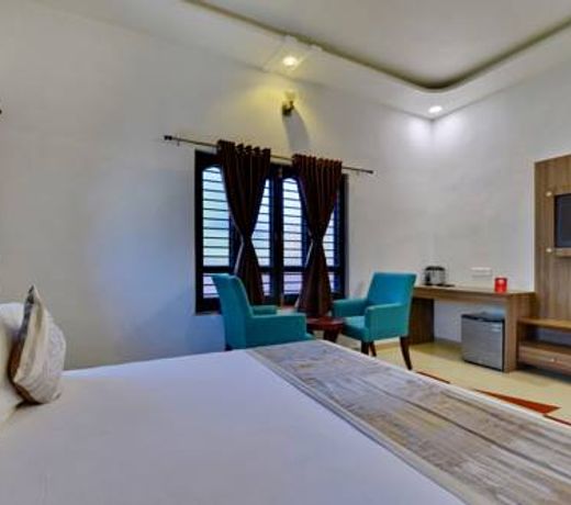 Hotel Golden Berry