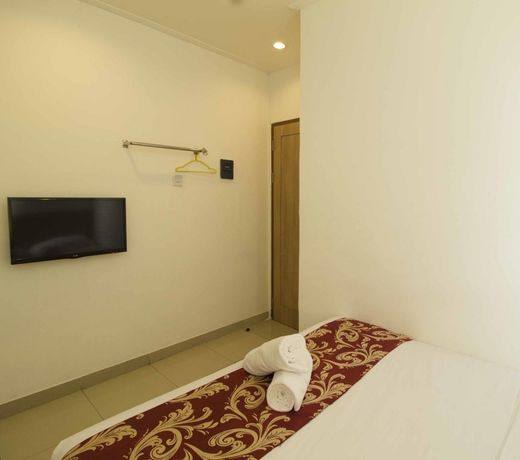 RedDoorz @ Alam Sutera