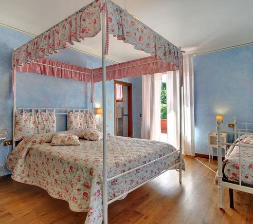 Villa Acacia