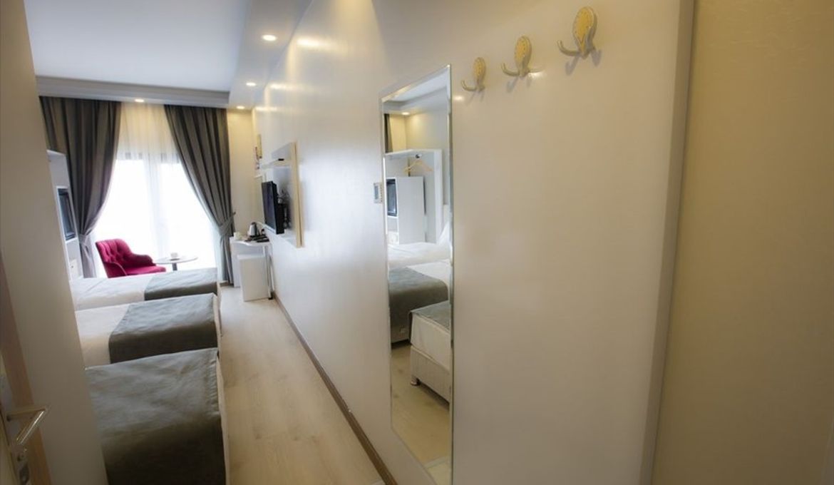 Royal Inci Airport Hotel