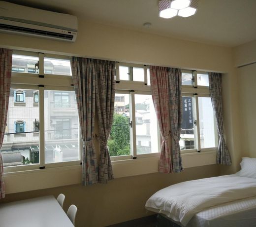 Heyyo Hostel