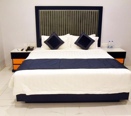 Regenta Inn Vadodara, 500m from Railway Station