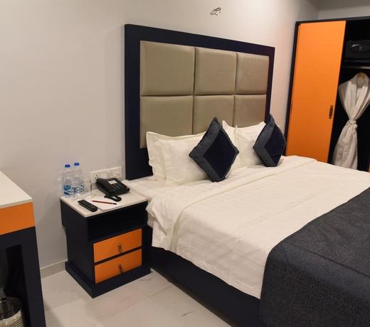 Regenta Inn Vadodara, 500m from Railway Station