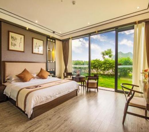 Peach Blossom Resort Hotel (near Reed Flute Rock, free pick up for min 3 nights)
