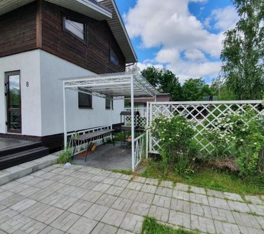 House in Lahta