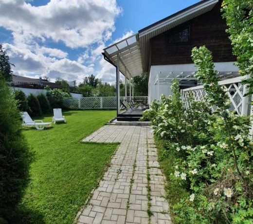 House in Lahta