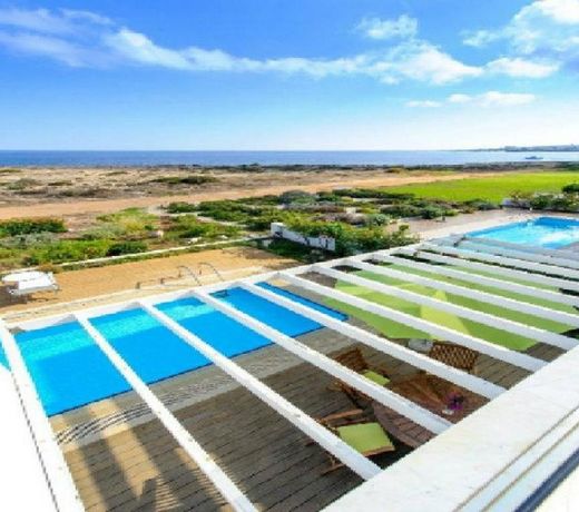 Protaras Beachfront Villa Alia