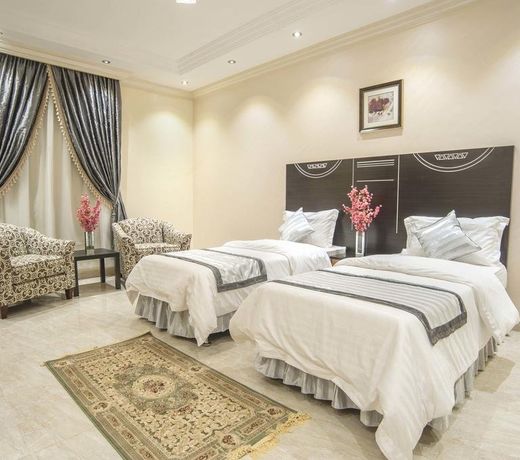 Al Ezzah Palace Hotel Suites